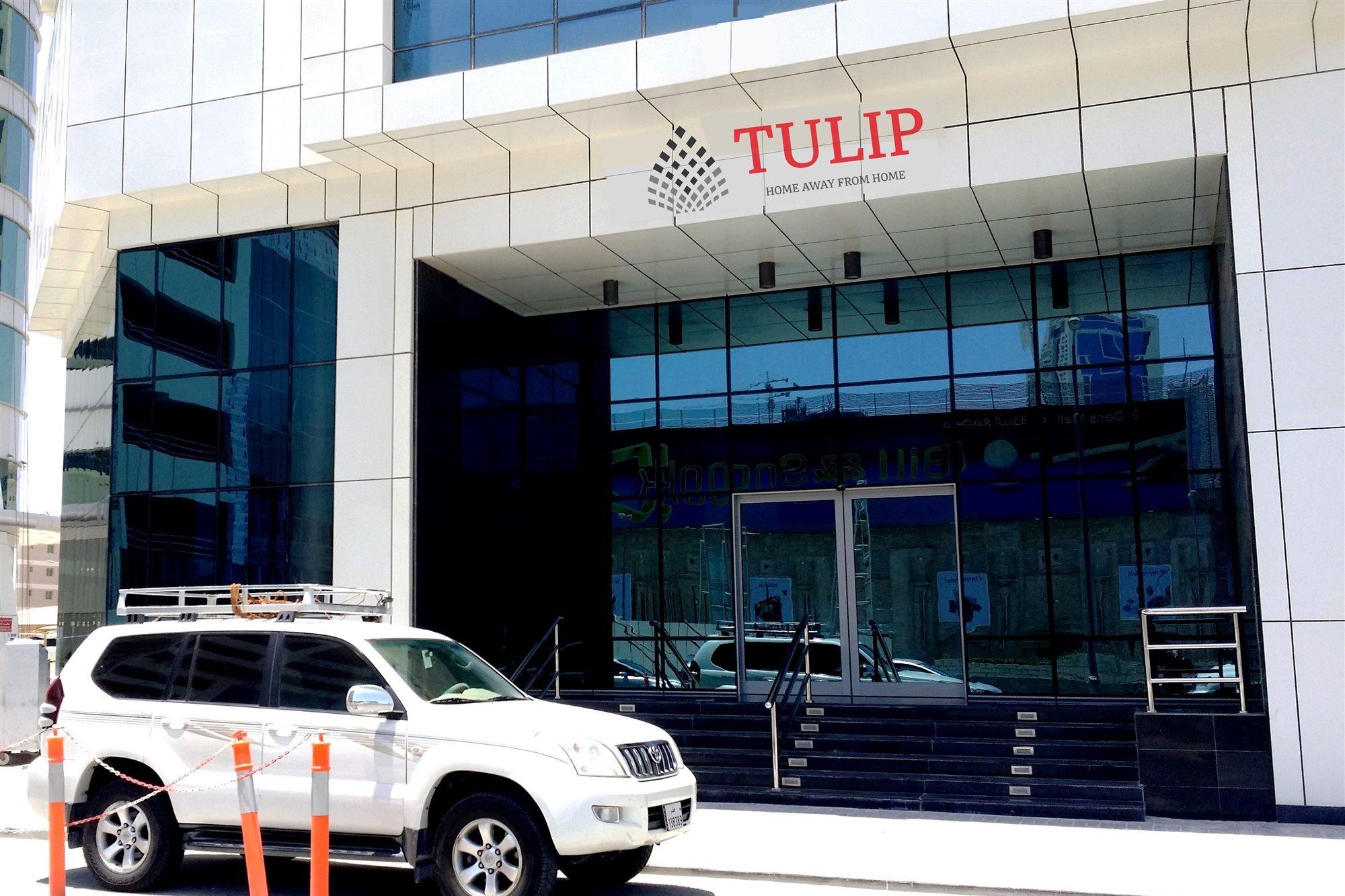 Tulip Hotel & Suites Manama Exterior foto